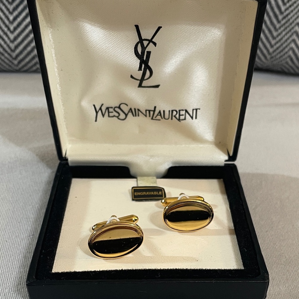 Vintage Oval Gold Toned Cuff Links